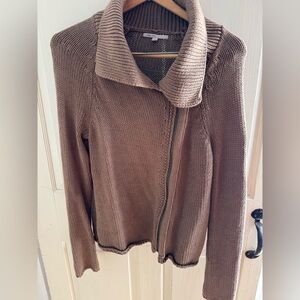 Off-center zipped cardigan